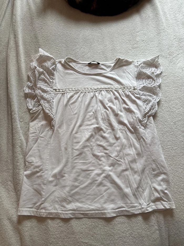 T-shirt à volant