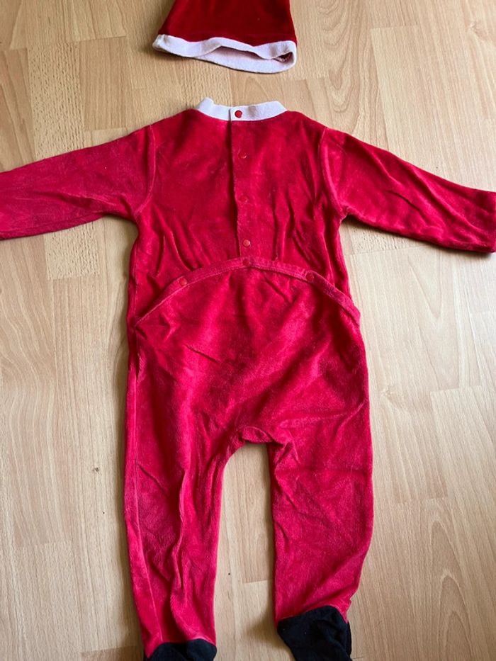 Beau pyjama/grenouillère en velours rouge «père noël » T. 18 mois/81 cm + son bonnet - photo numéro 5