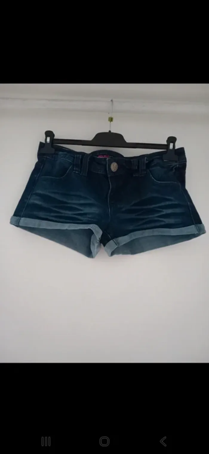 Short en jean bleu foncé – Jennyfer – Taille 40