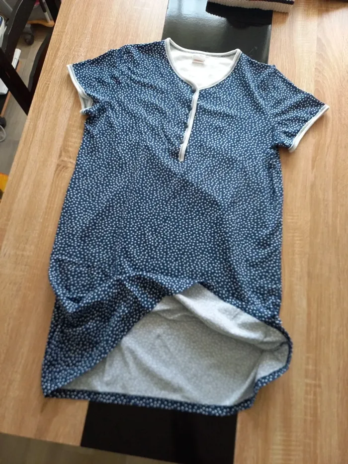Chemise de nuit T. 40/42 - photo numéro 8