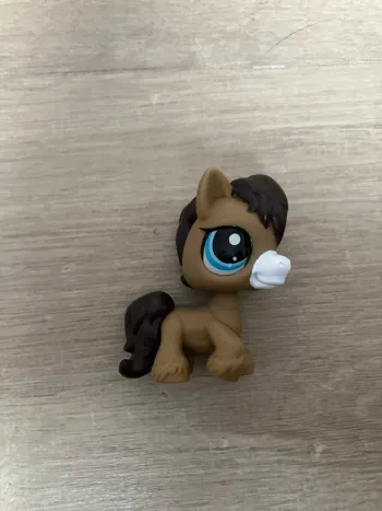 Figurine littlest pet shop Little petshop génération 7 g7 cheval