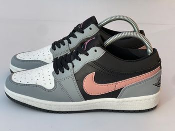 Jordan 1 Low Noir Gris Rose Femmes
