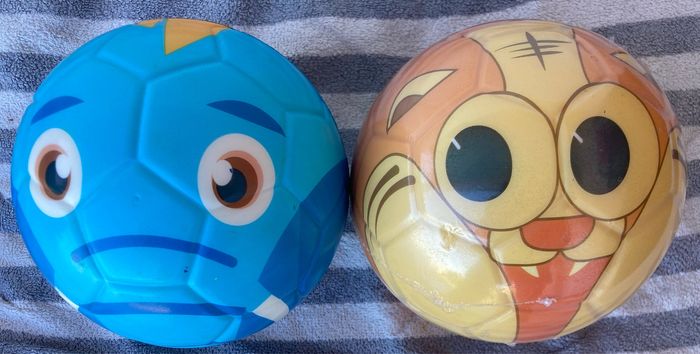 Lot de 2 ballons en mousse