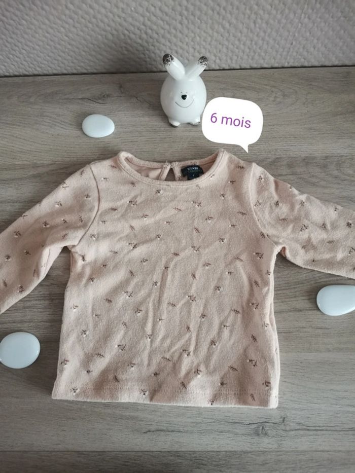 Petit pull / haut fleuri kiabi 6 mois