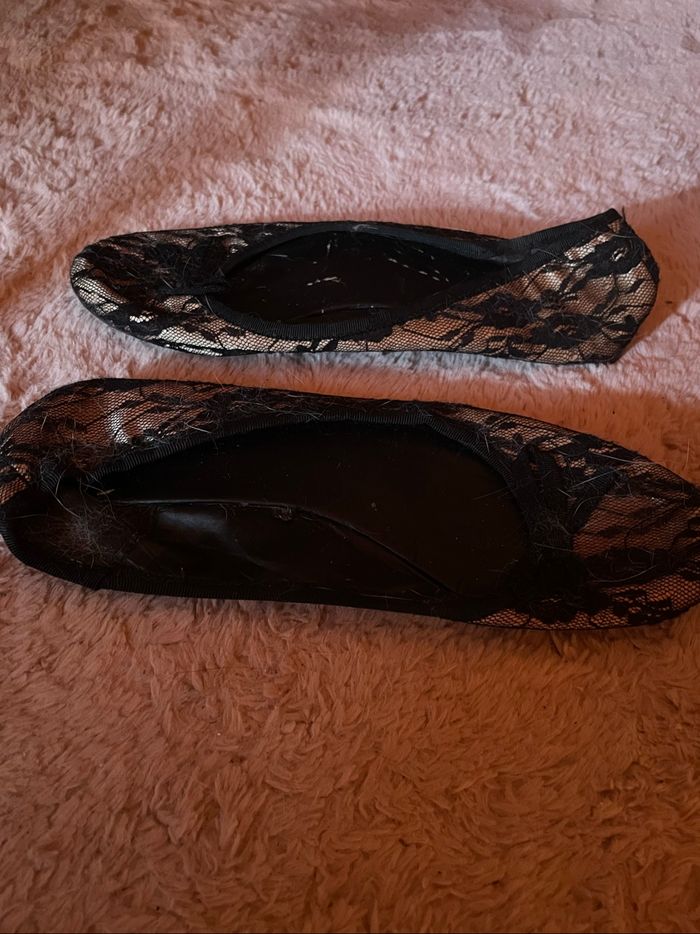 Ballerines noires à dentelle - photo numéro 3