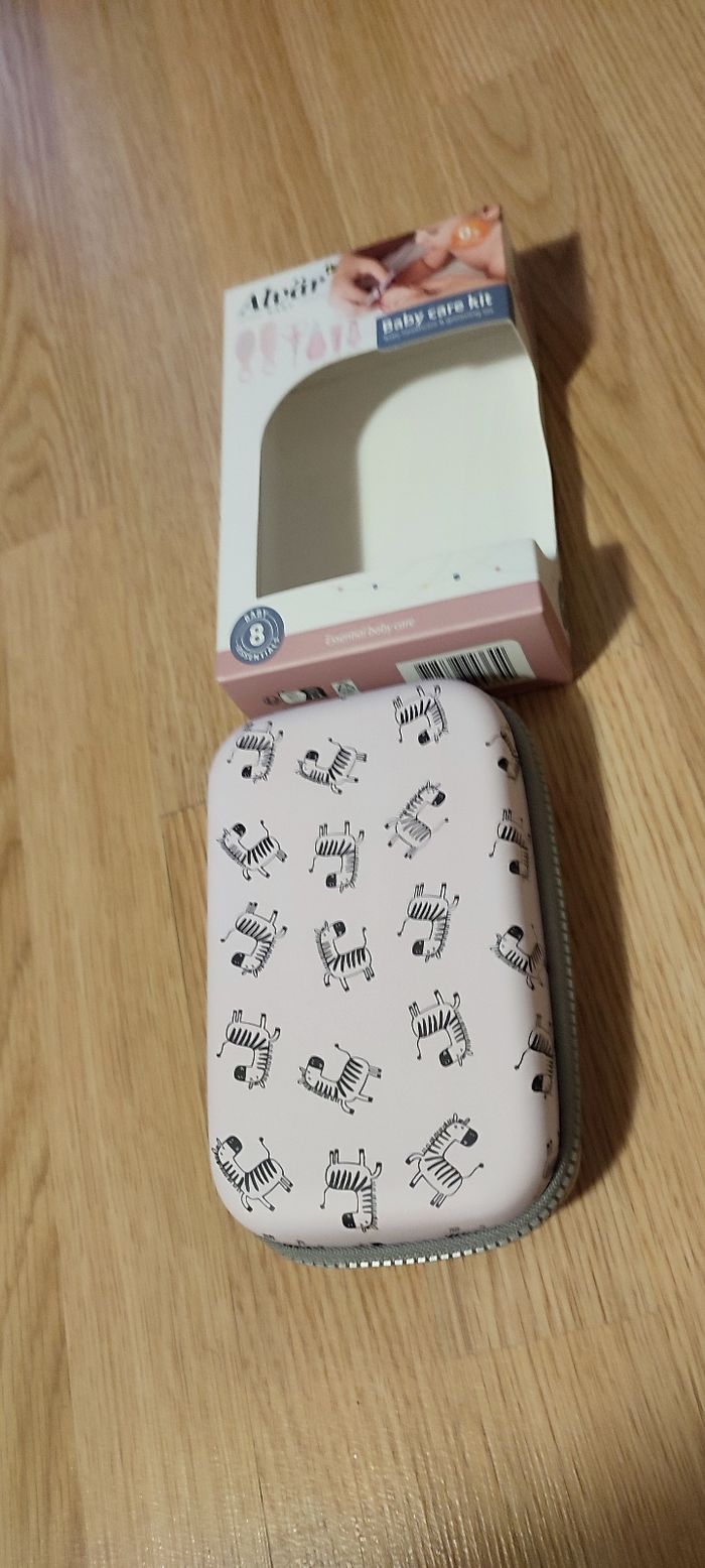 Trousse de soins - photo numéro 2