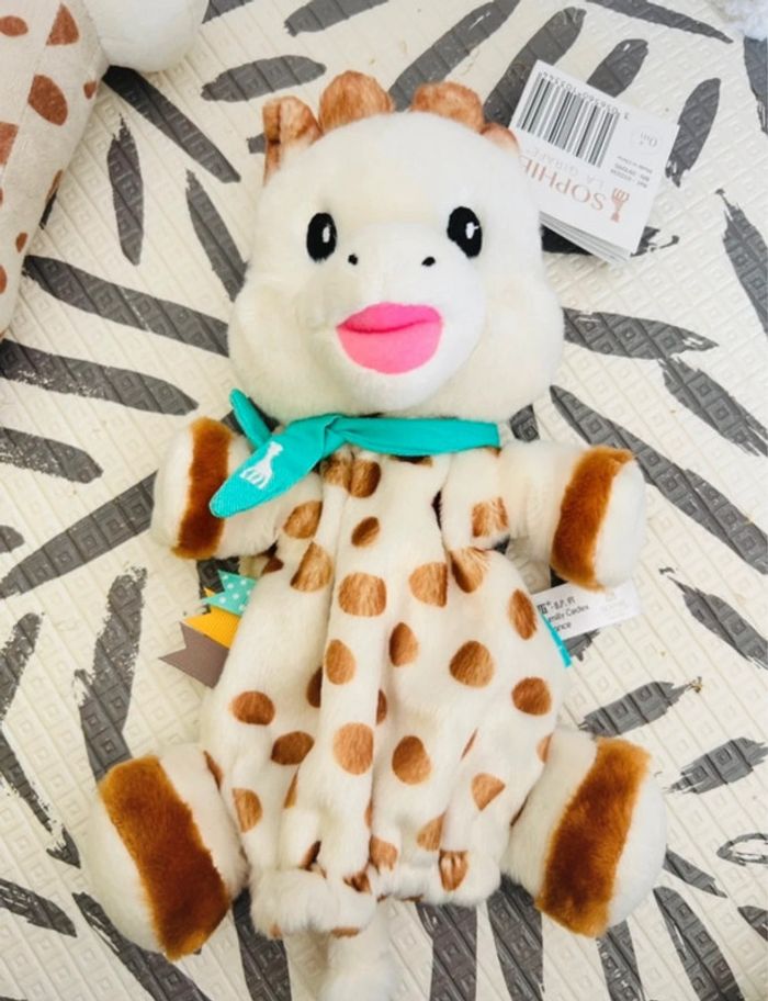 Lot de 2 peluches Sophie la Girage - photo numéro 4