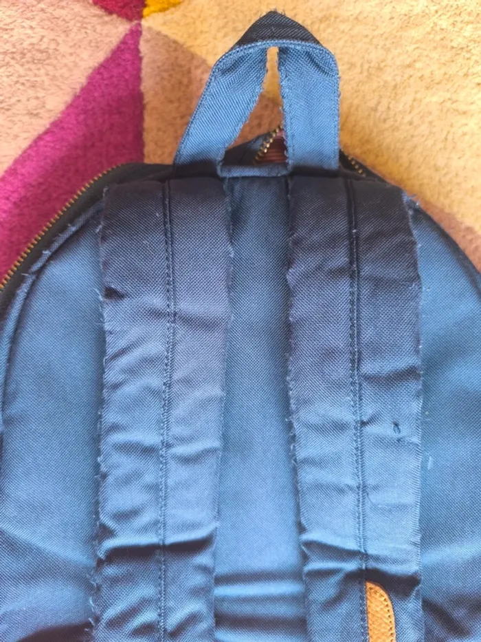 🎒 Superbe sac à dos Herschel – Style & Confort au quotidien ! 🔥 - photo numéro 5