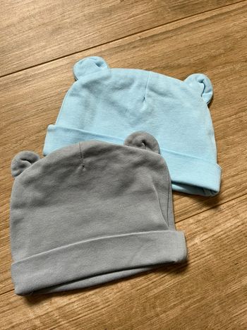 Lot 2 bonnets naissance