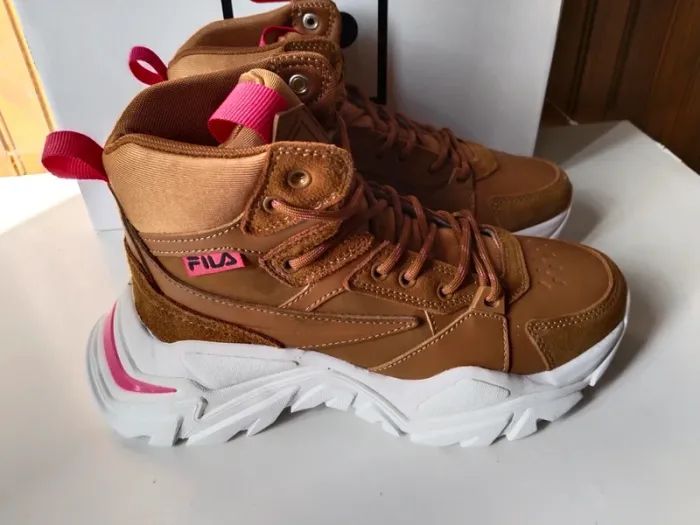Magnifiques baskets sneakers femme marque Fila grosse semelle pointure 37 - photo numéro 5