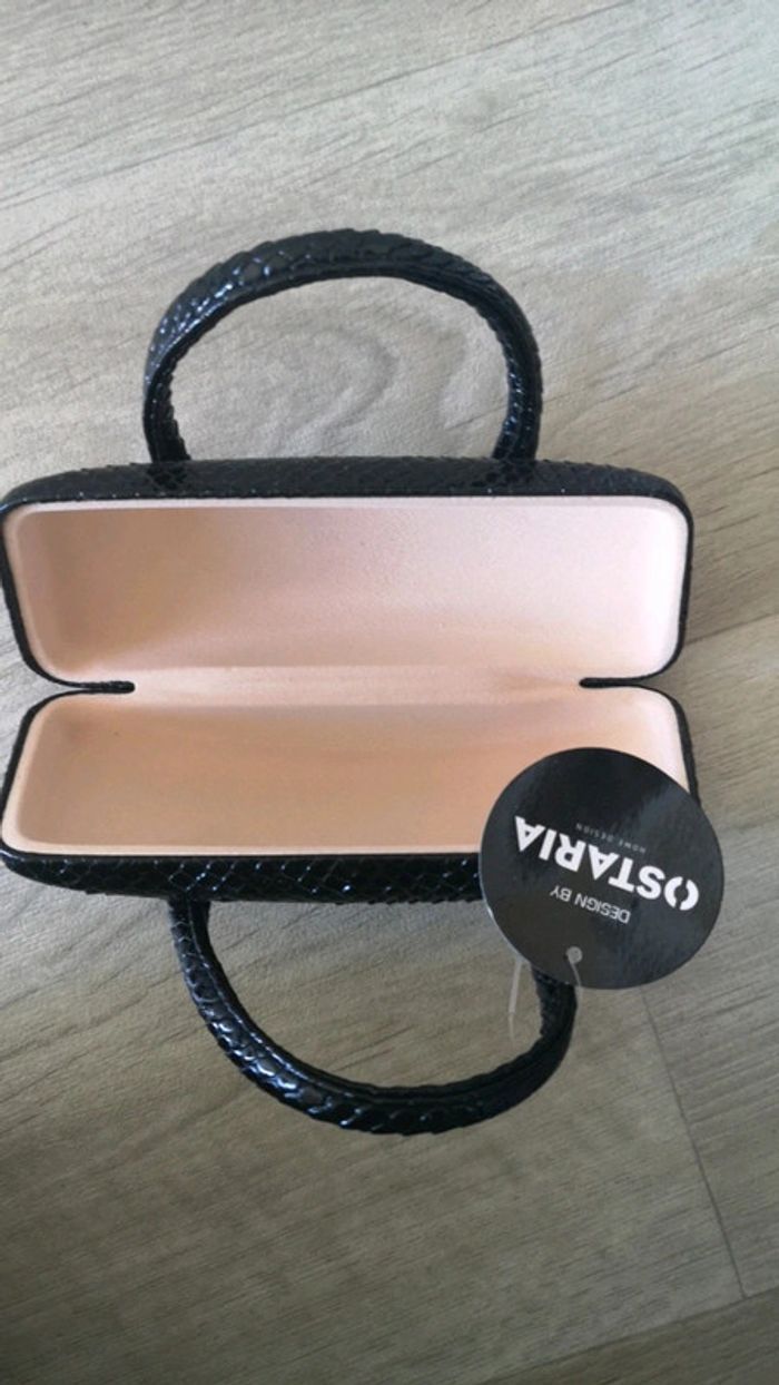 Boîte à lunettes - photo numéro 2