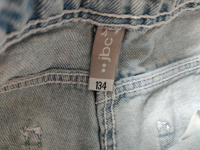 Short taille 134 jbc - photo numéro 3