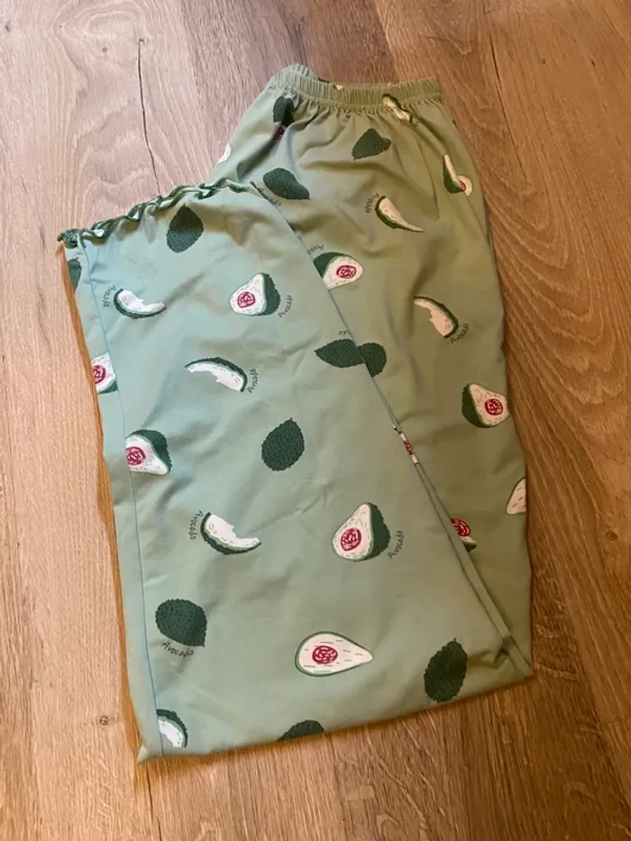 lot de deux pantalons de pyjama femme taille M - photo numéro 6