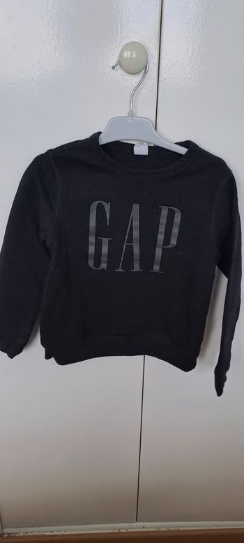 Sweat GAP enfant noir logo