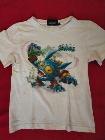 T-shirt  manches courtes skylanders 10 ans
