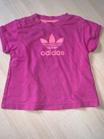 T shirt Adidas taille 9 mois