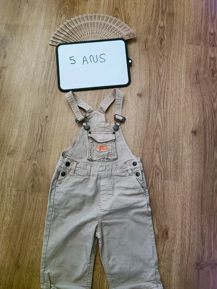 Salopette taille 5 ans