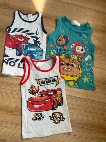 Lot de trois maillots de corps
