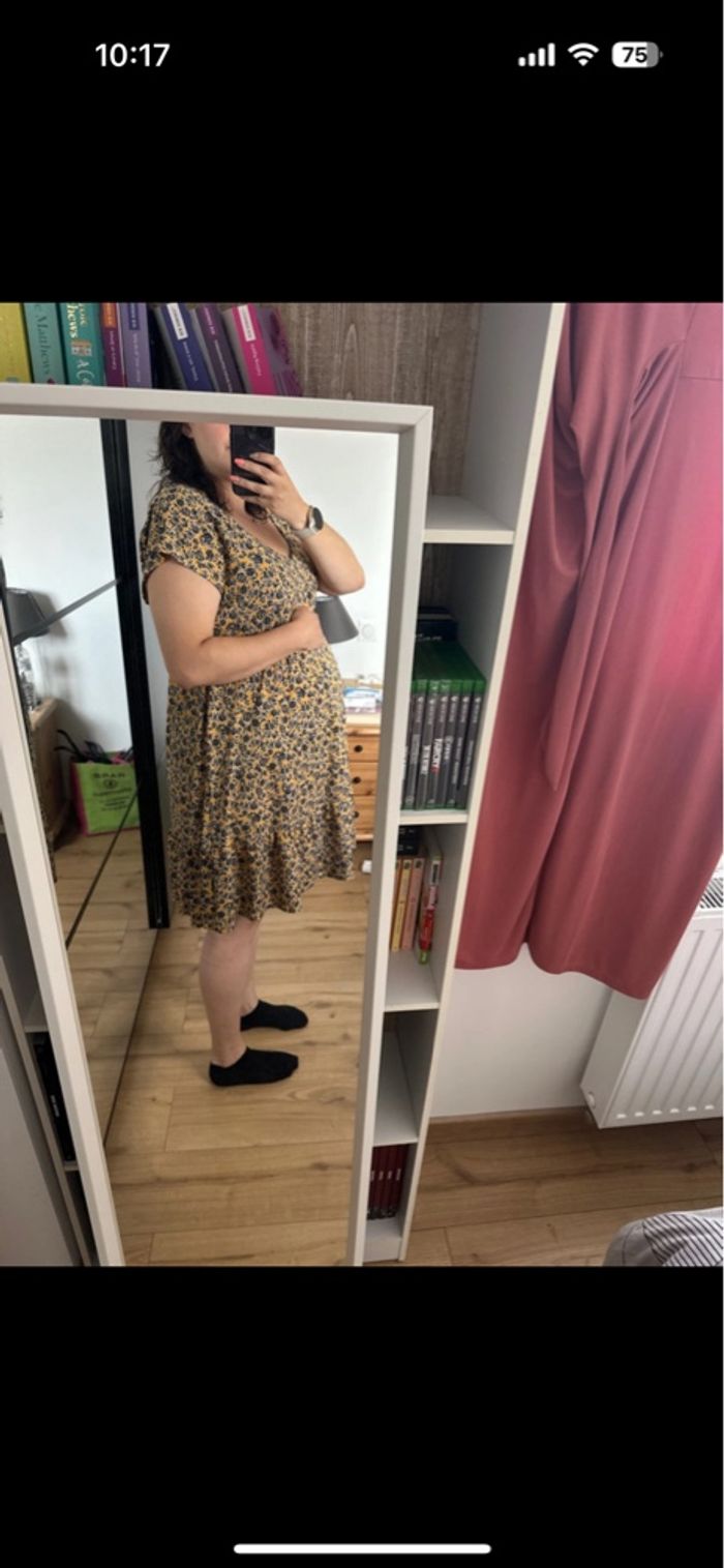 Robe jaune - photo numéro 3