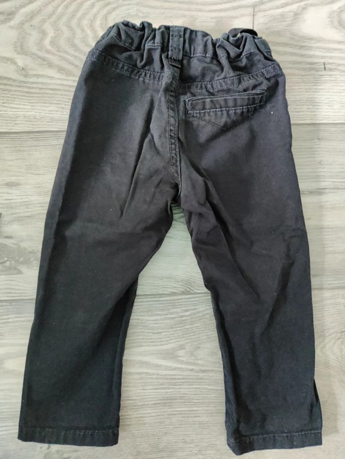 Pantalon noir taille 24 mois - photo numéro 2