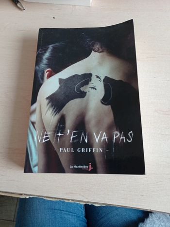Ne t'en va pas