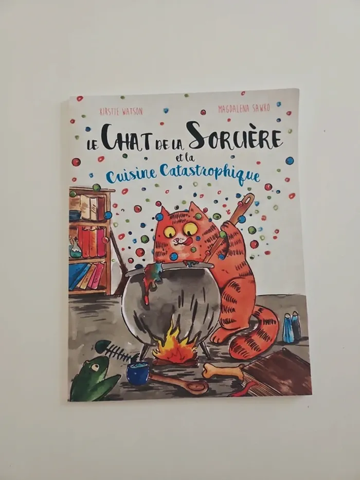 Le Chat de la Sorcière et la Cuisine Catastrophique