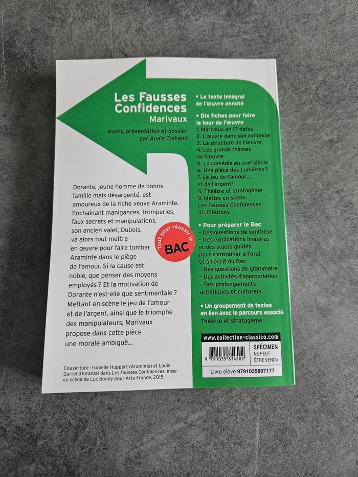 Livre scolaire "Les fausses confidences" de Marivaux - Edition BAC - photo numéro 2