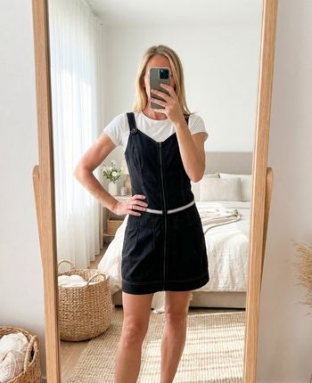 Robe Cache Cache noire – taille 38/40 – fermeture zip – très bon état