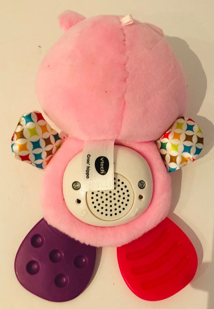 Vtech 80-502555 croc hippo rose 0-24 mois peluche hippopotame hochet musical jouet d’éveil sensoriel textures anneaux de dentition +30 phrases chansons mélodies et sons amusants bleu lot SOP77 - photo numéro 6