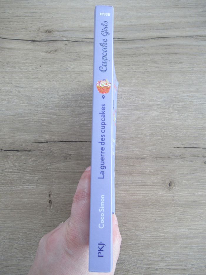 livre tome 9 cupcake girls tbe - photo numéro 3