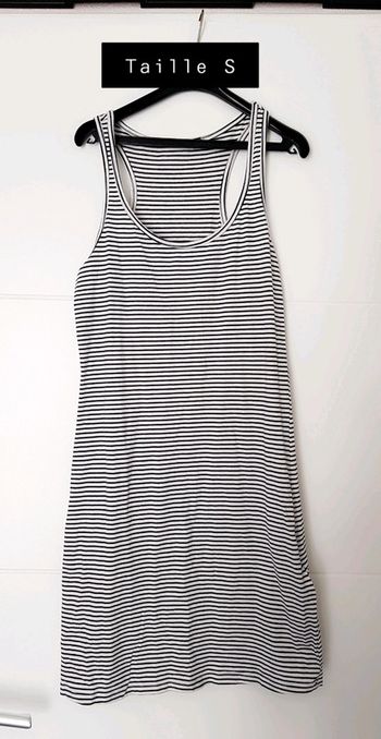 Robe à rayures taille S