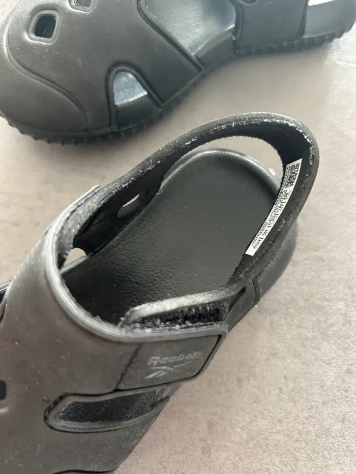Chaussure Reebok taille 26.5 - photo numéro 4