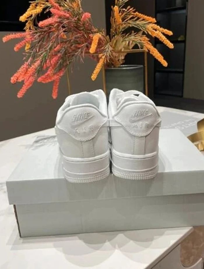 Basket Nike Air Force one 1
40 - photo numéro 5