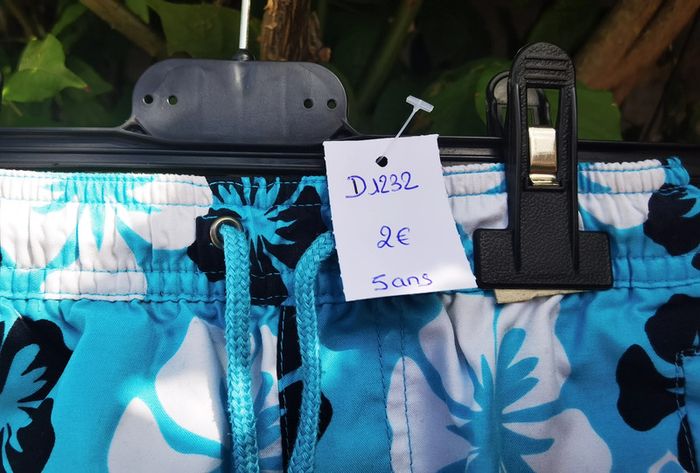 D1232/3 bermuda garçon 5 ans - photo numéro 3