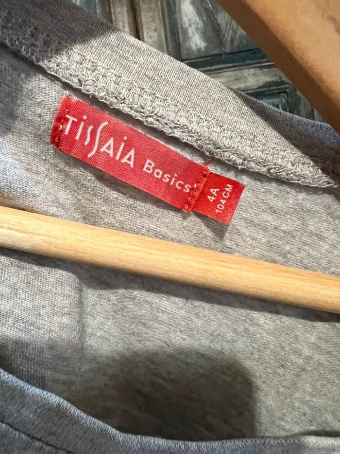 Très joli teeshirt crocodile 🐊 - photo numéro 3
