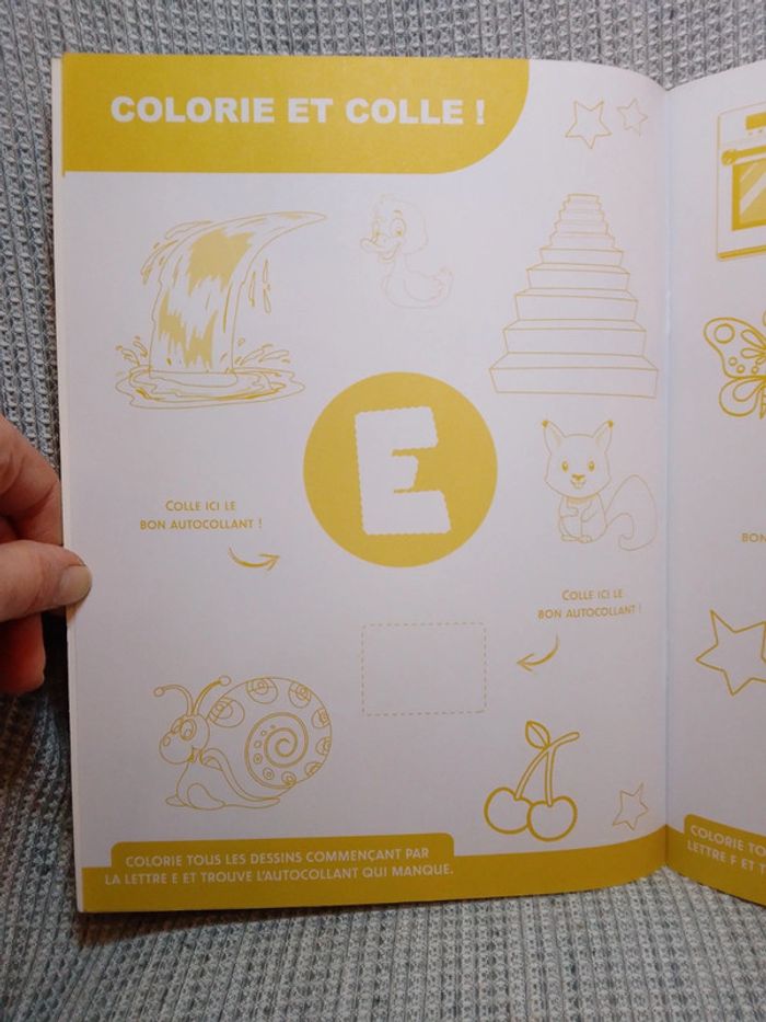 L'alphabet - livre d'activités avec autocollants - photo numéro 7