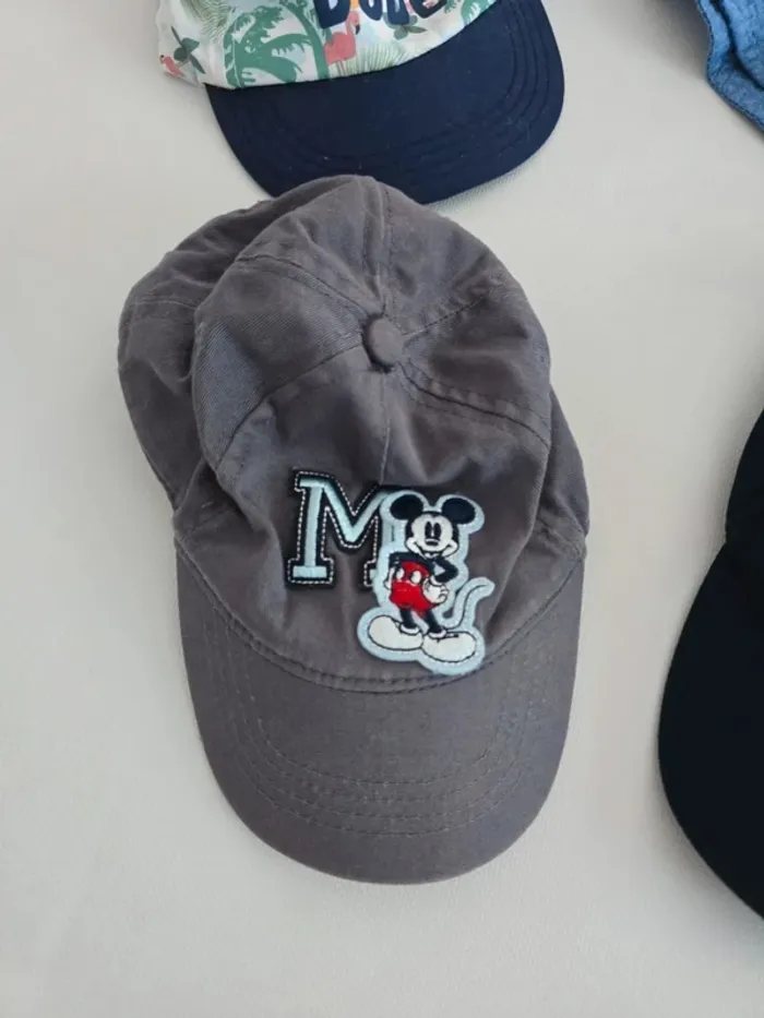 Lot de casquettes - photo numéro 3