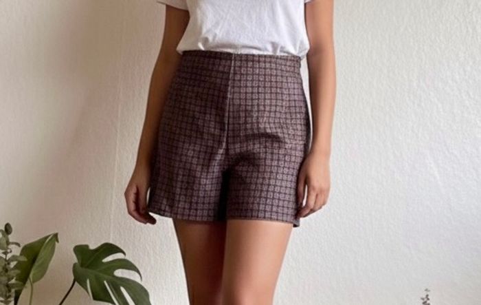 Short imprimé rétro chic – bleu marine / bordeaux T38 ✨