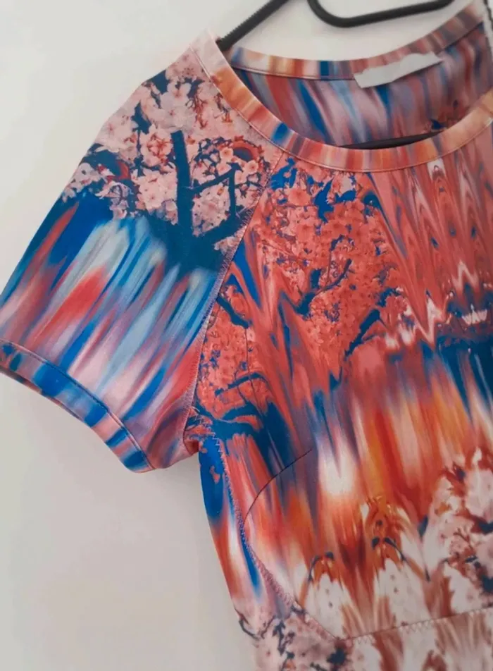 Robe zara  moulante taille  38 - photo numéro 2