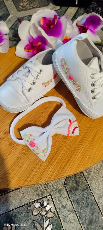 Bandeau et chaussures bébé taille 19