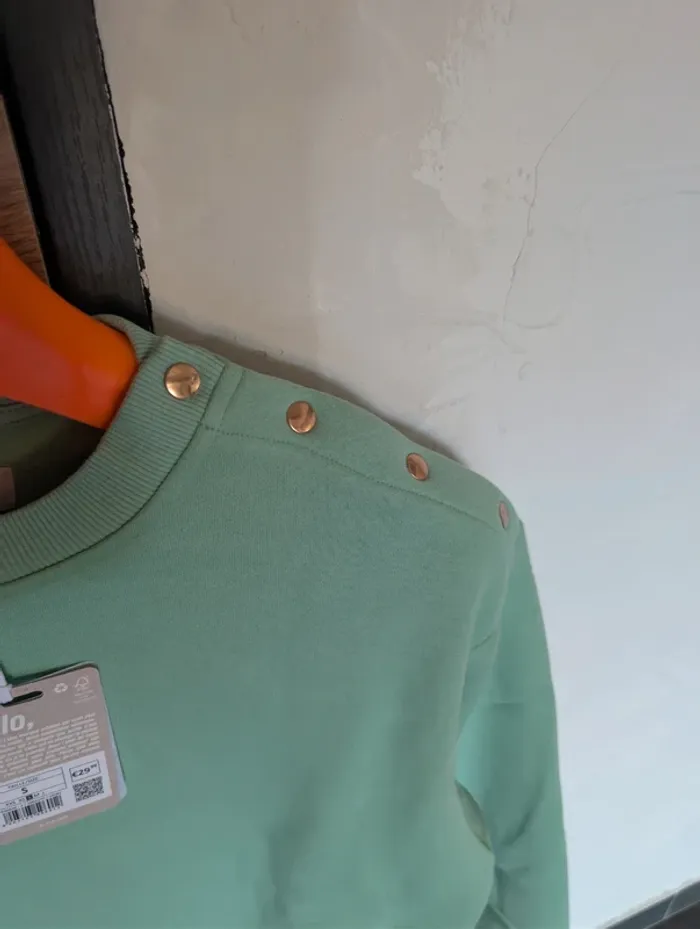 Sweat vert taille S bzb - photo numéro 2
