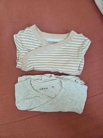 Lots 2 body manches longues 6 mois