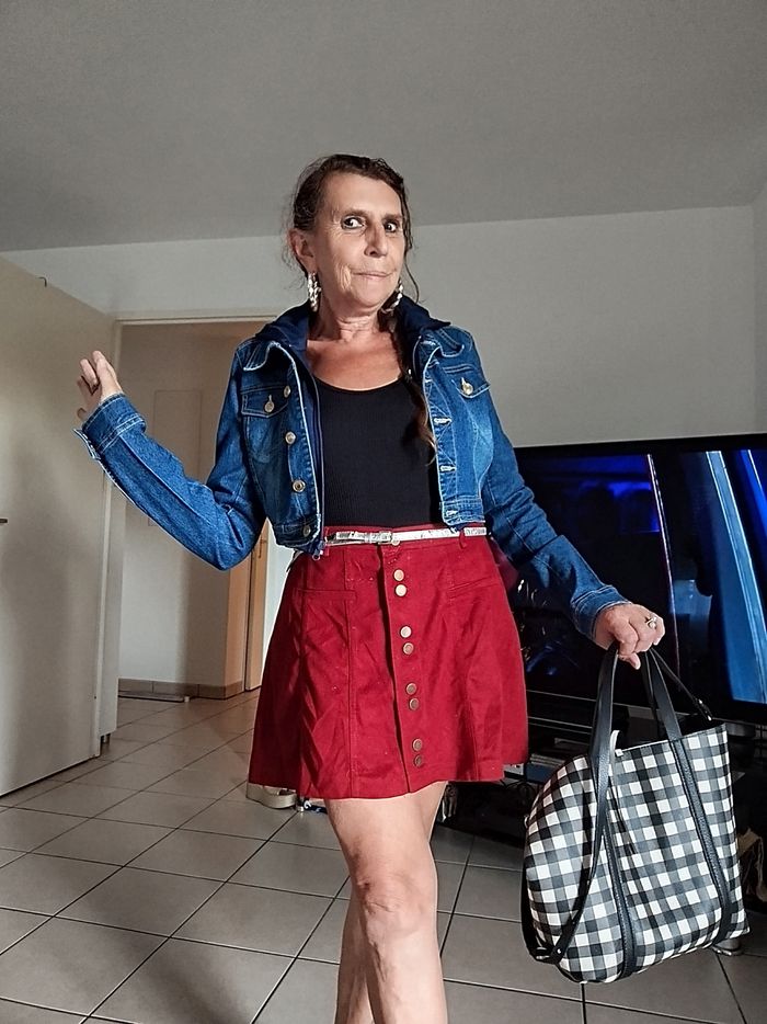 Mini jupe style peau ZARA