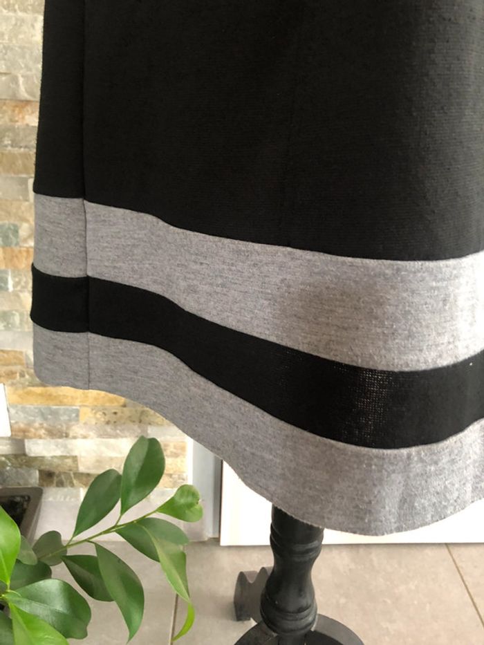 Robe noire et grise 38 - photo numéro 3