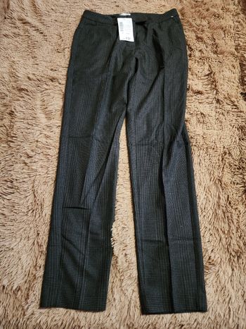 Pantalon gris à rayures