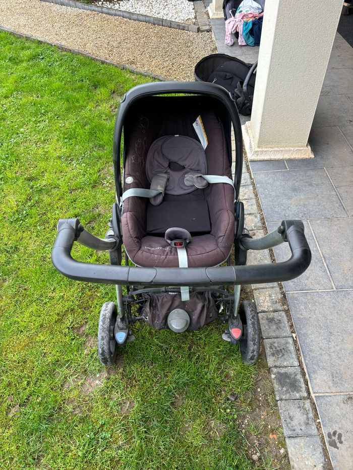 Poussette trio + base isofix - photo numéro 2
