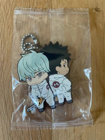 Kaiju No. 8 - Bandai - Porte-clés caoutchouc Kafka et Reno tenue de nettoyage 6 cm