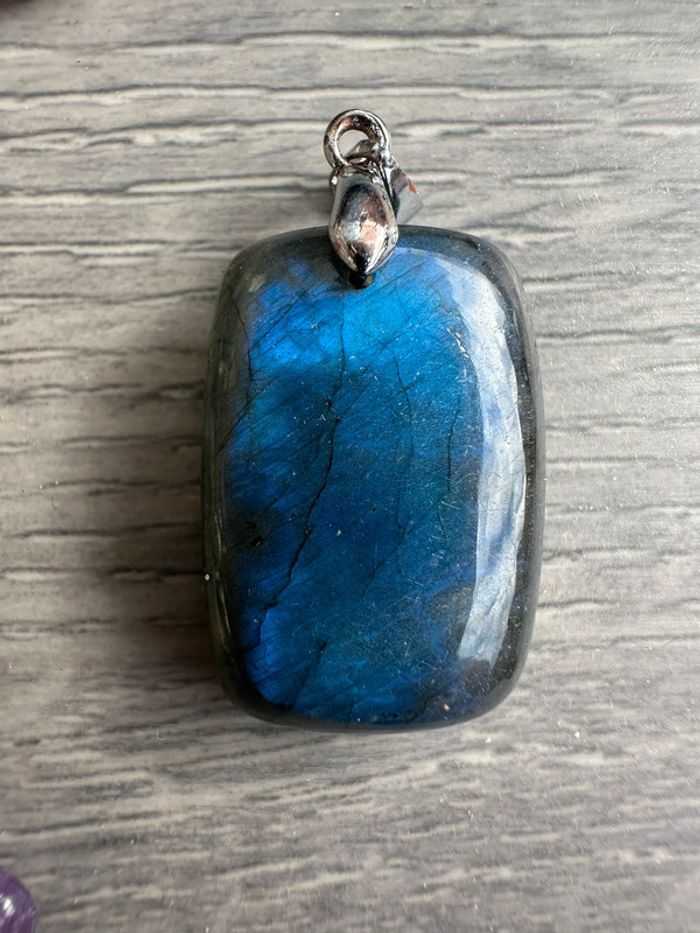 Pendentif en labradorite véritable de Madagascar – Pierre naturelle - photo numéro 3