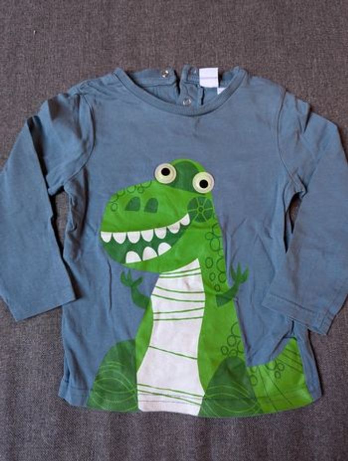 Lot 5 tee shirts manches longues Disney 2 ans - photo numéro 2
