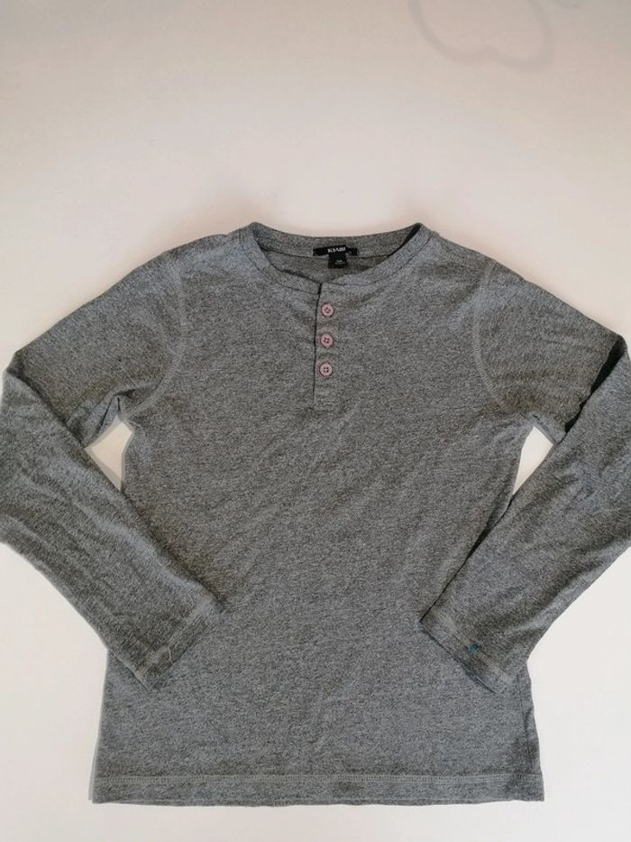 Manches longues T 10 ans 👦🏻